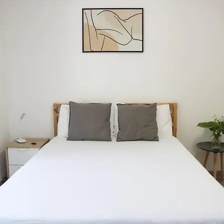 Lovely Renovated Studio With Free Parking *